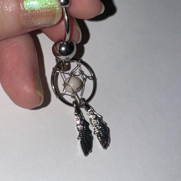 Peridot green with white bead Dream Catcher Dangle Belly Ring - Picture 7 of 8